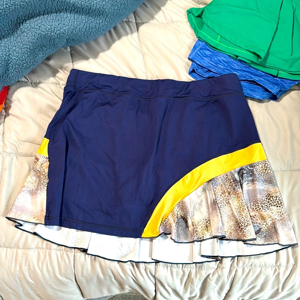 Sofibella tennis or golf skirt. 2x.